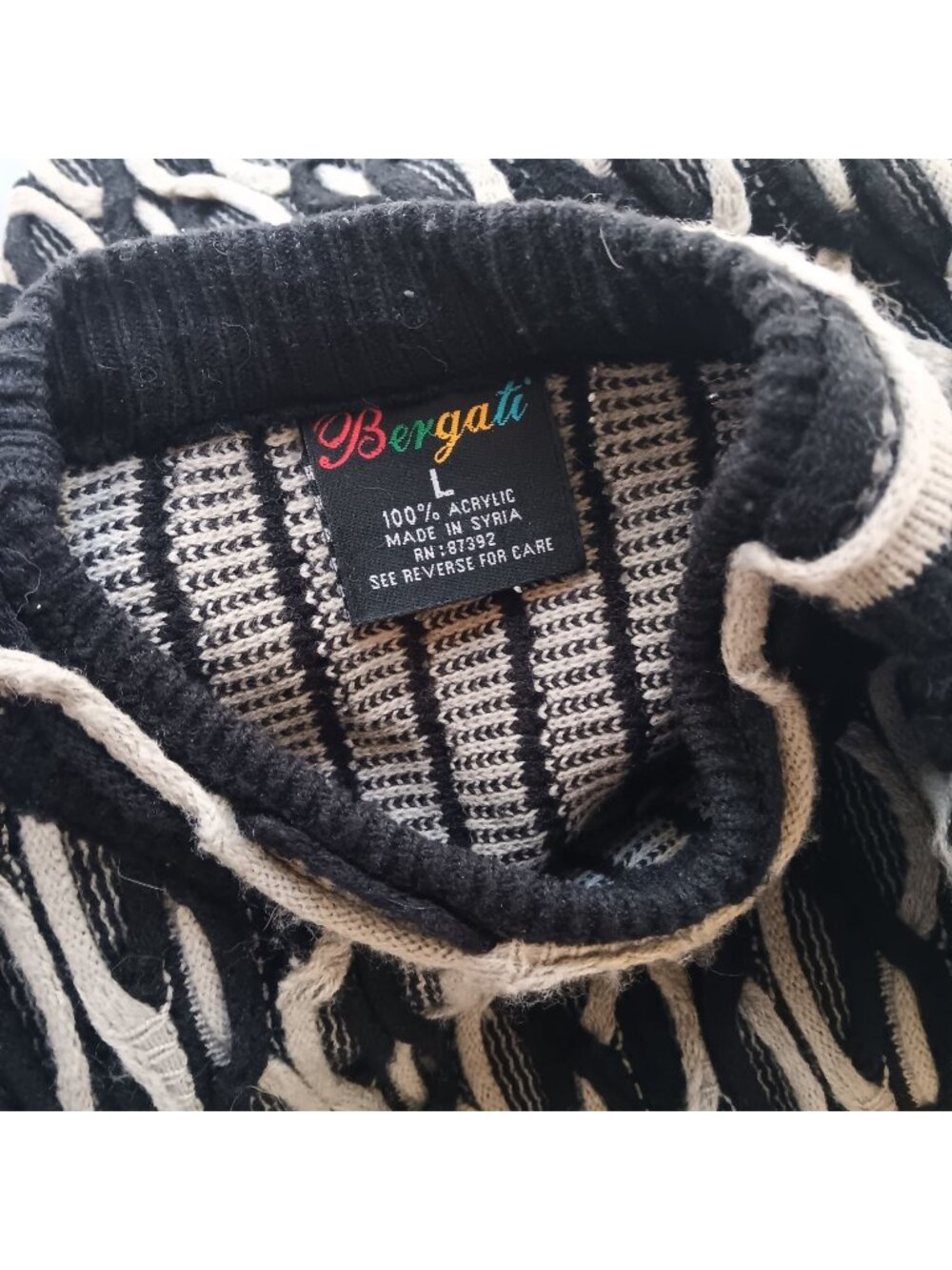 True Vintage Sweater Large Bergati Mens coogli Textured Knit Acrylic Syria 90s
